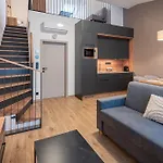 Aurum 4*